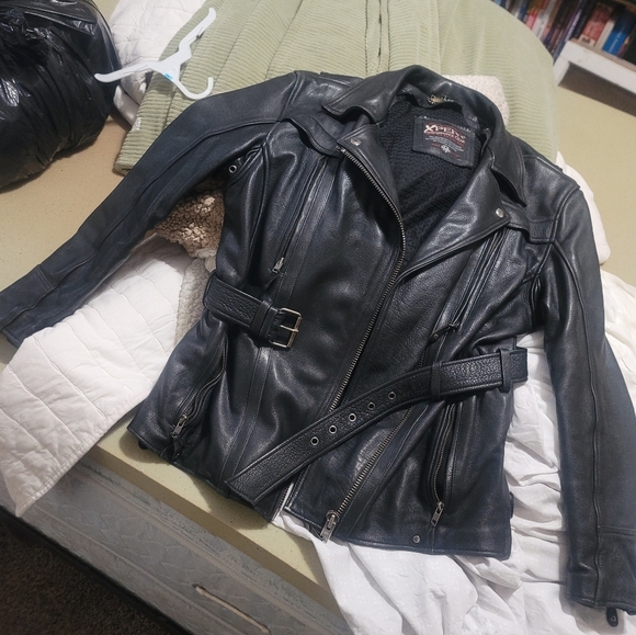 HEAVY leather jacket - Picture 3 of 10